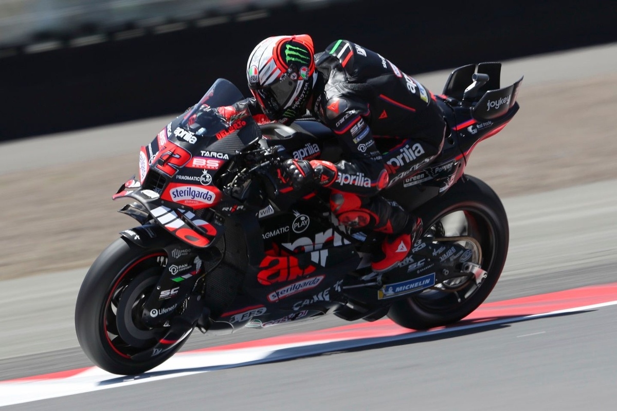MotoGP Indonesia FP2: Bezzecchi vuelve a liderar, Quartararo le sigue