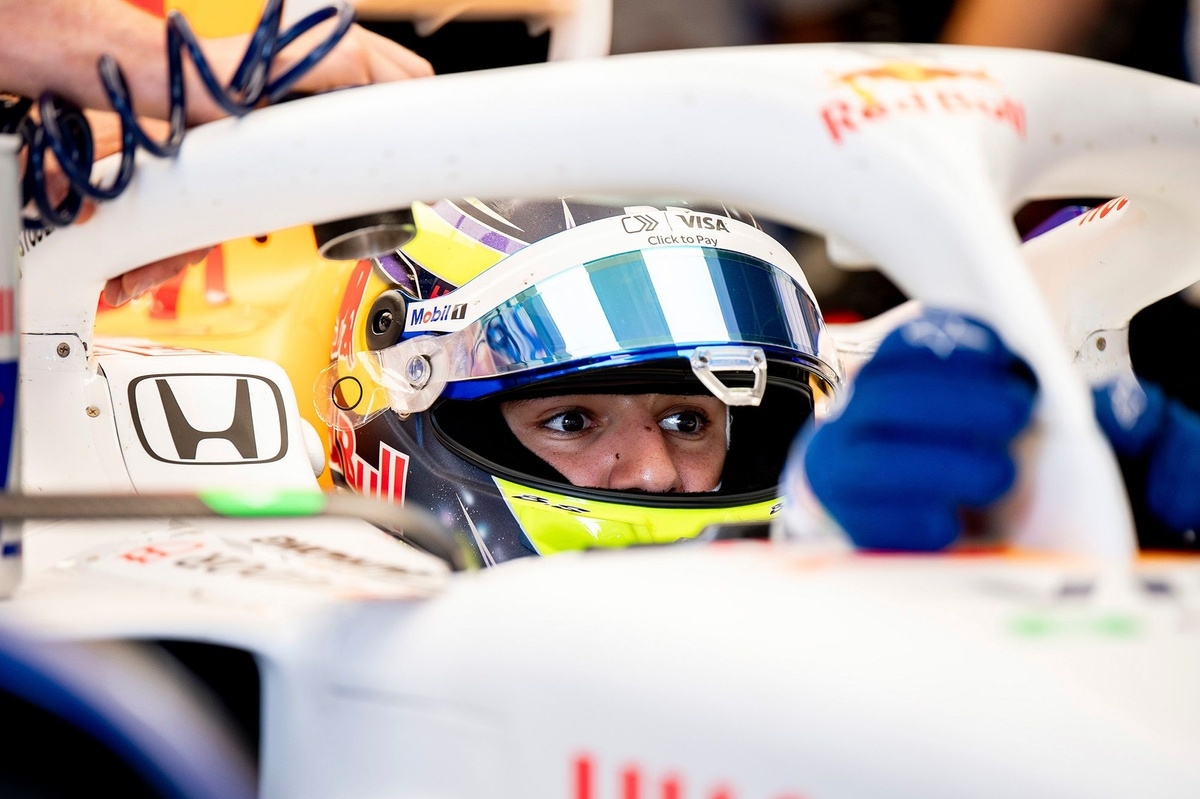 Hadjar: "Henüz Red Bull’a geçmeye hazır hissetmiyorum"