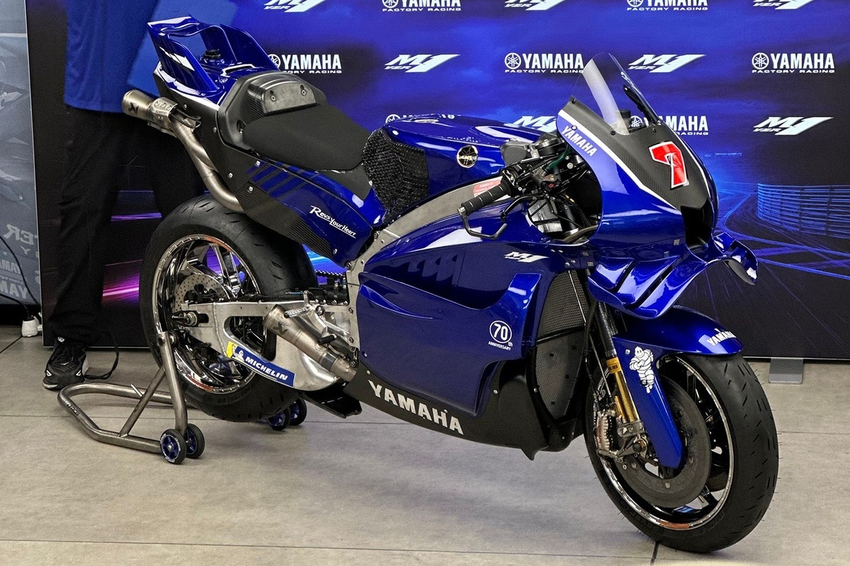 Yamaha представляет новый мотоцикл V4 MotoGP