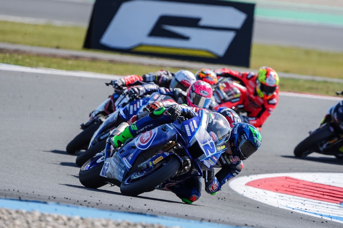 WSSP Donington Superpole: Manzi on pole, Can Öncü in second