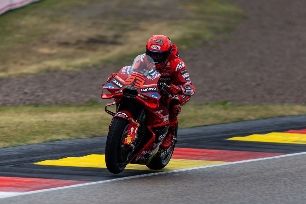 MotoGP Alemania: Hermanos Márquez 1-2, Bagnaia 3º