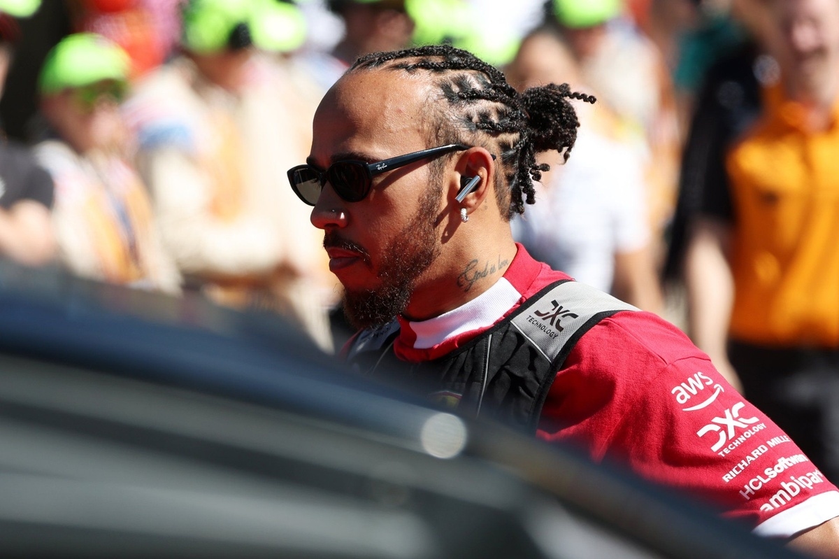 Clarkson: Ferrari garage didn't believe Hamilton
