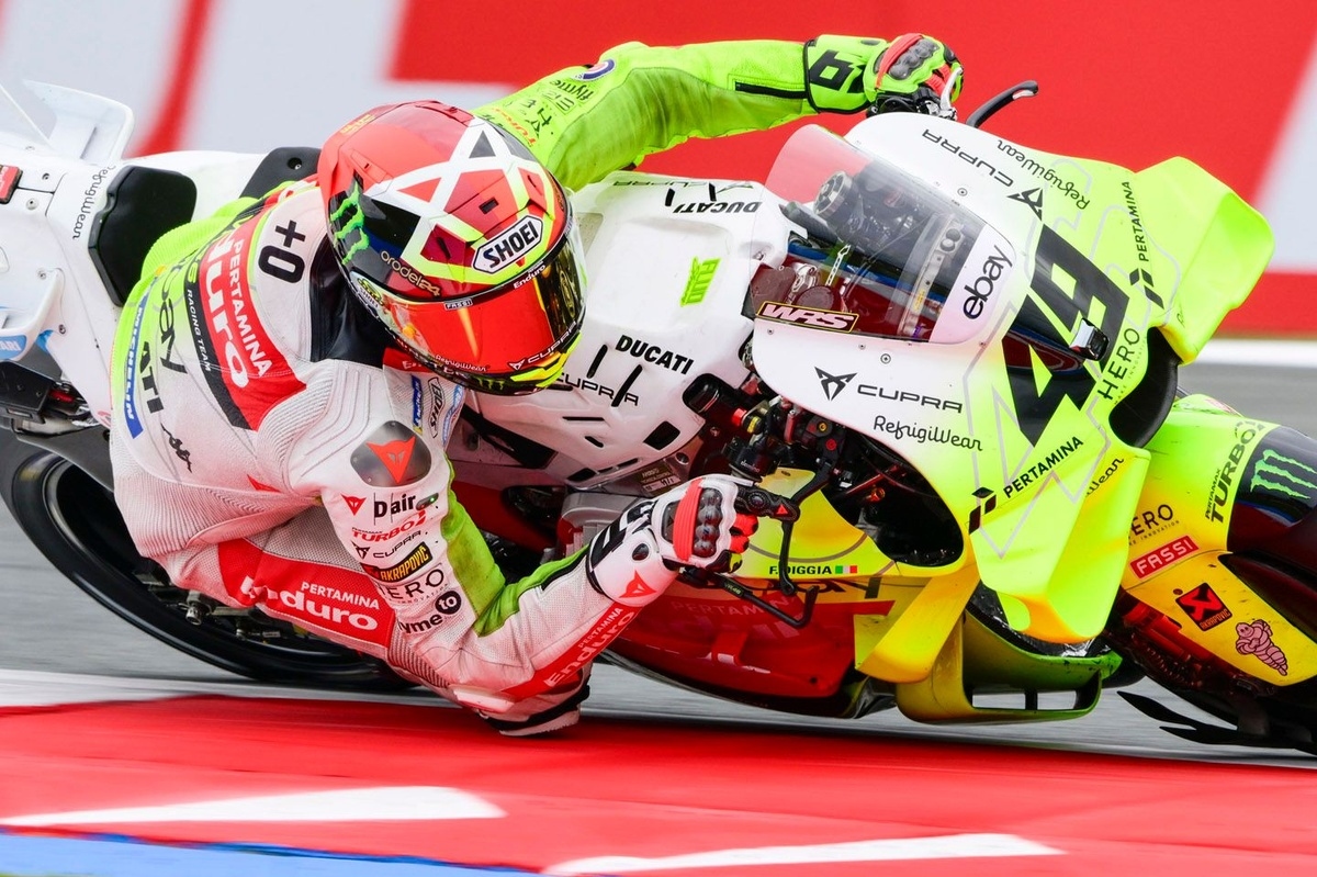 MotoGP Germany main practice: Di Giannantonio tops at the last minute!