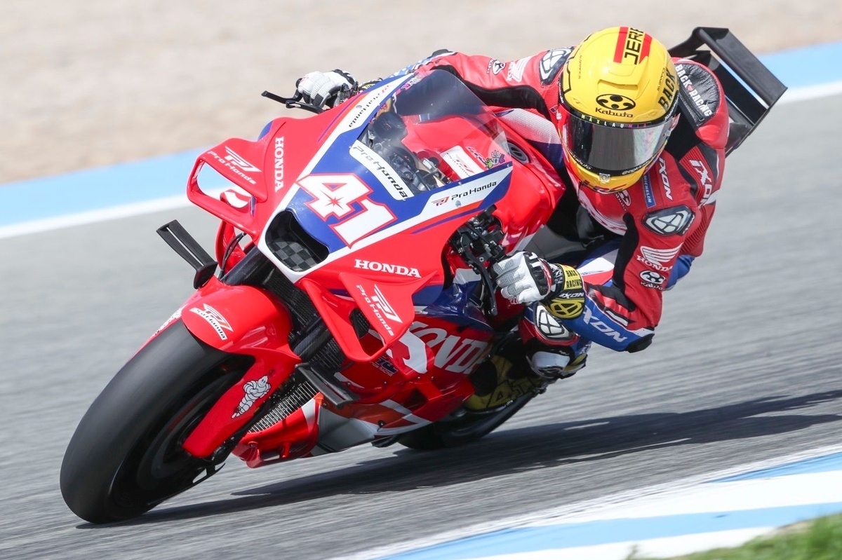Espargaro neemt het op tegen Honda tijdens een nieuw wildcardweekend op Silverstone