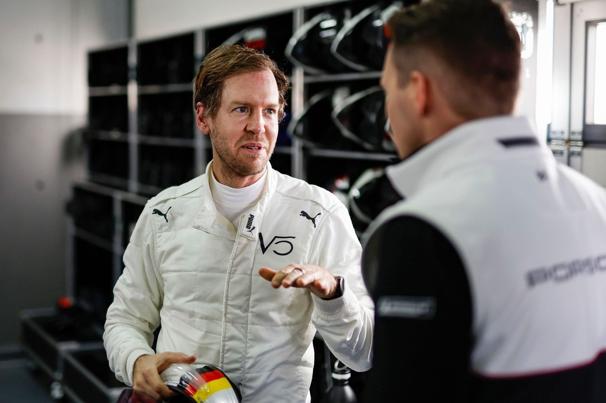 Vettel: "Red Bull zirveden çok da uzak değil"