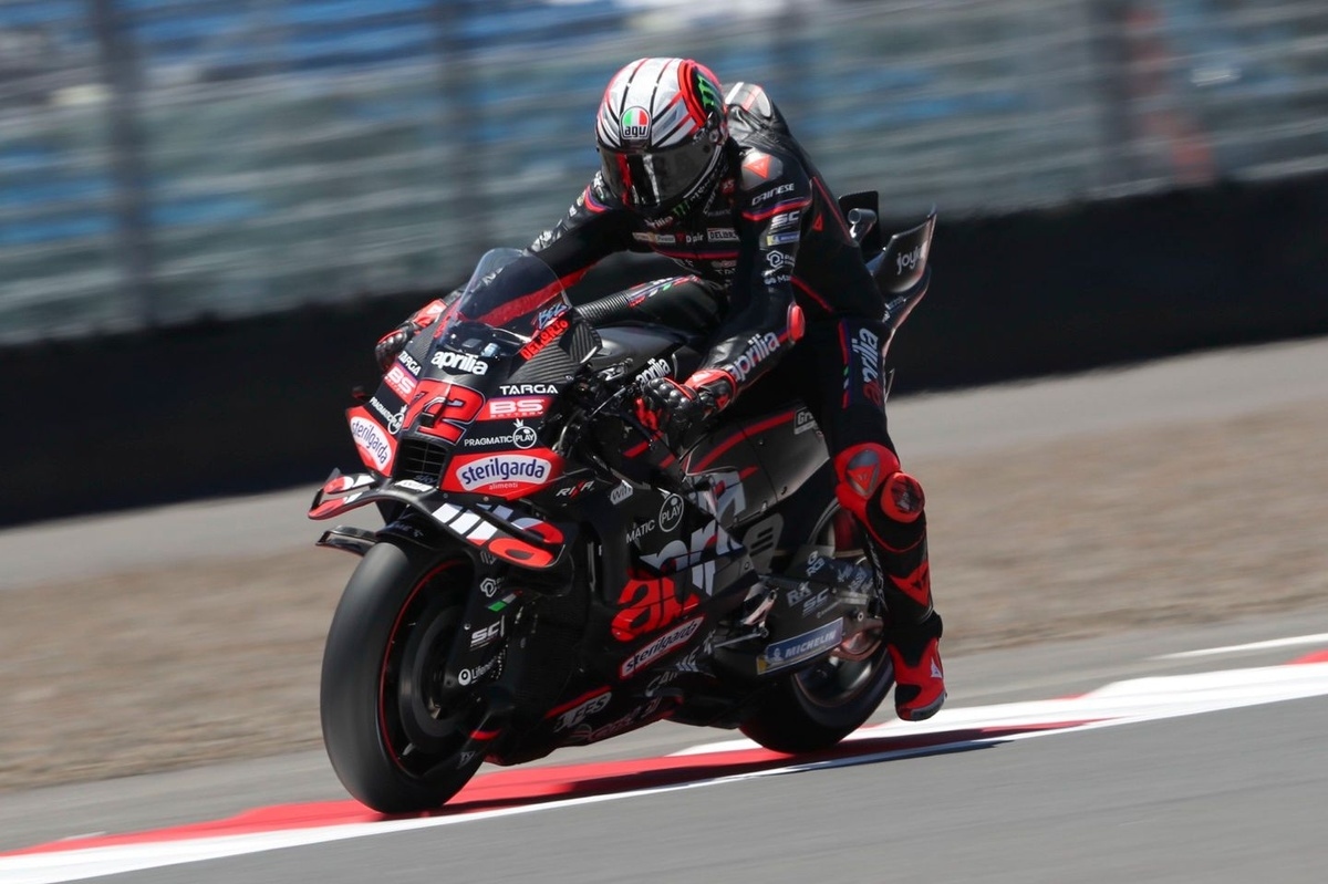 Entrenamientos principales de MotoGP Indonesia: Bezzecchi lidera