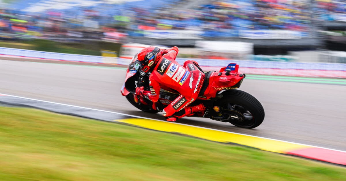 MotoGP. Almanya GP: Marc Marquez pole pozisyonundan başlıyor, Zarco ikinci en hızlı zamanı elde ediyor