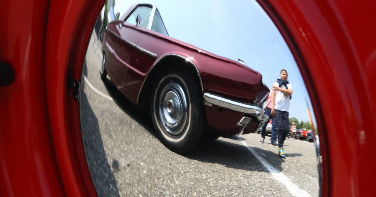Illzach. Zawody rodeo, akrobacje motocyklowe, mnóstwo nowości na 43. Fun Car Show i Stock Car Show