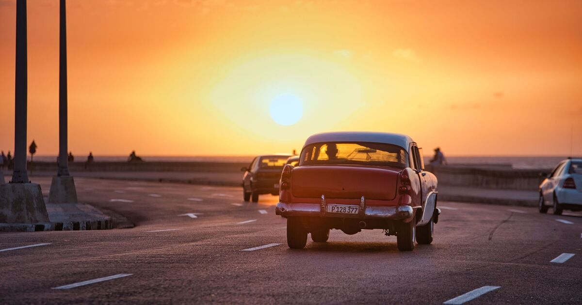 Drivers urged to clean one thing to avoid £1,000 fine and risk of accidents