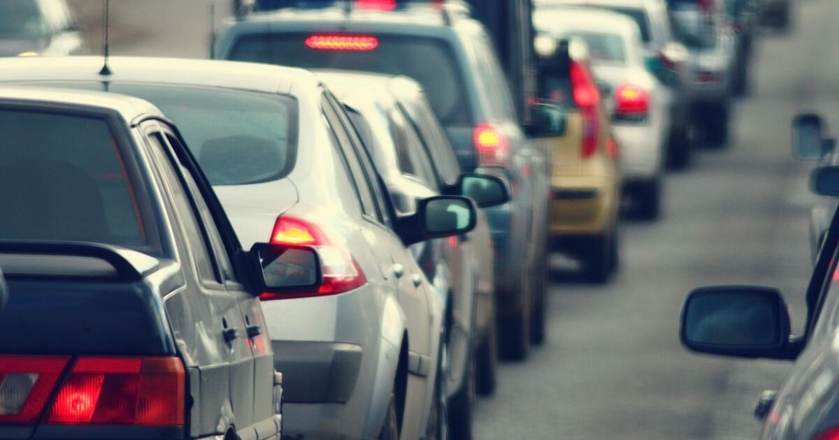 Elenco completo delle targhe DVLA vietate per il 2025, che contengono parole "volgari e offensive".