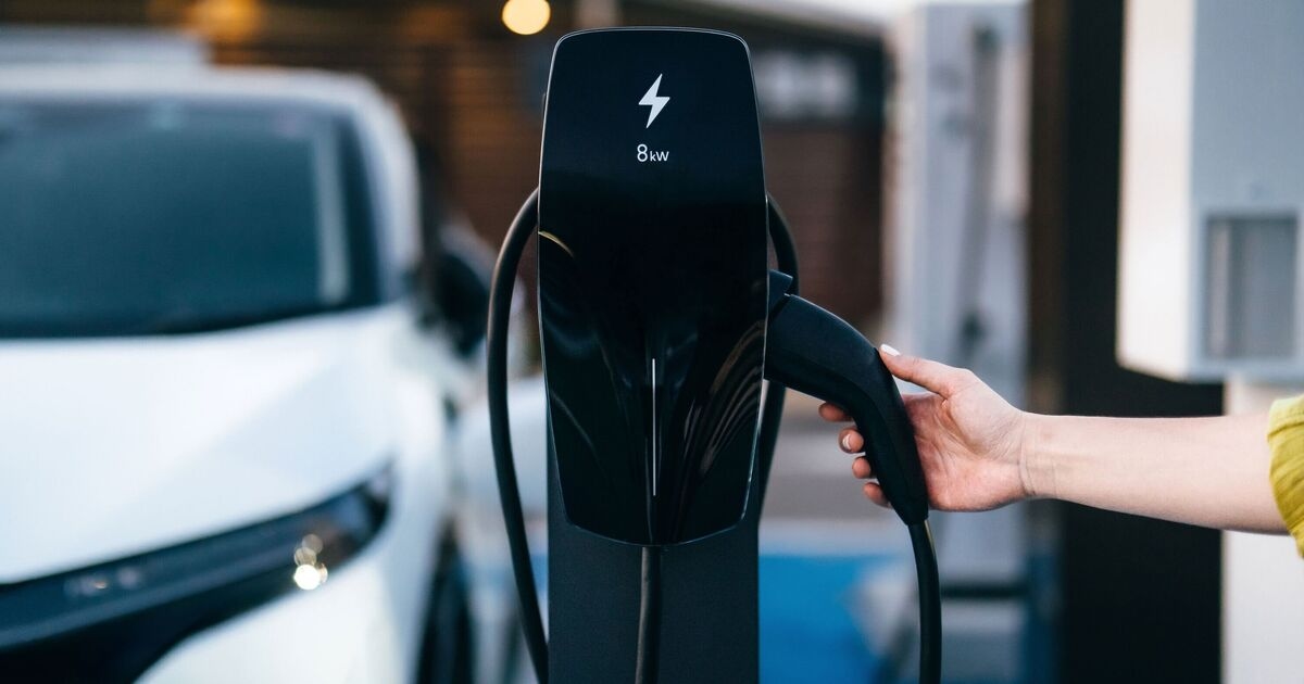 Electric car battery industry to boost jobs in Europe to 300,000 by 2030