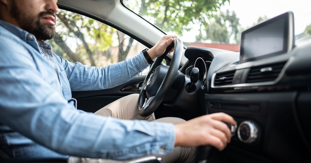 Los conductores usan incorrectamente el aire acondicionado del coche mientras continúa la ola de calor en el Reino Unido