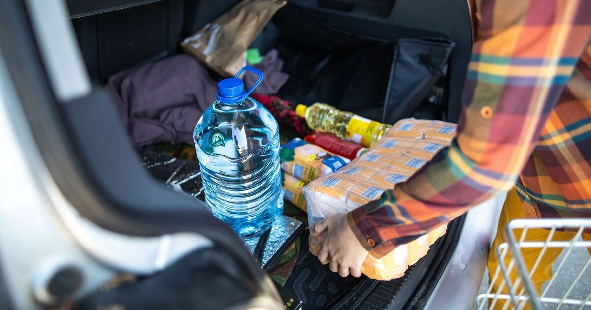 Drivers must remove 3 items from car before end of Monday