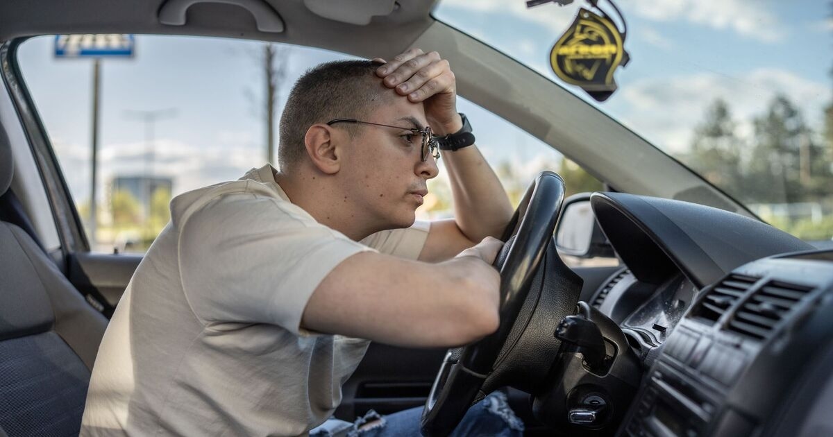 Gli automobilisti sono invitati a non pubblicare la targa sui social media a causa della nuova ondata di criminalità