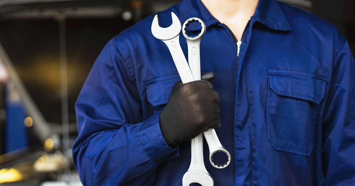 Il meccanico consiglia a tutti i proprietari di auto usate di "sostituire" subito una parte perché gli automobilisti sono a rischio