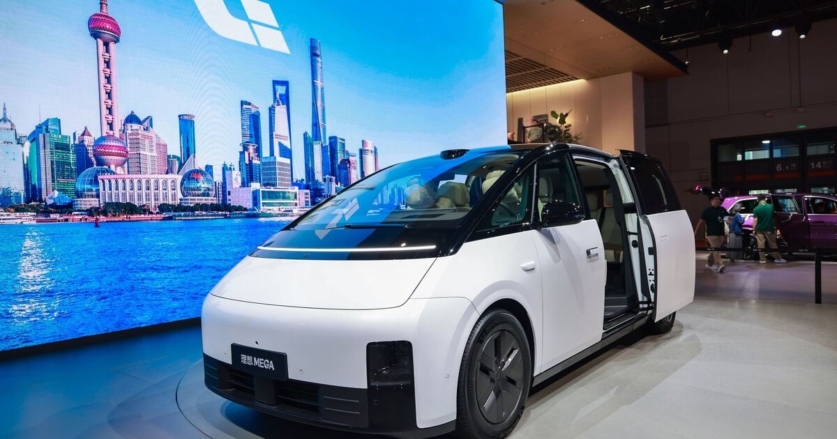 China unveils ‘Tesla’s nightmare’ with rotating zero-gravity seats