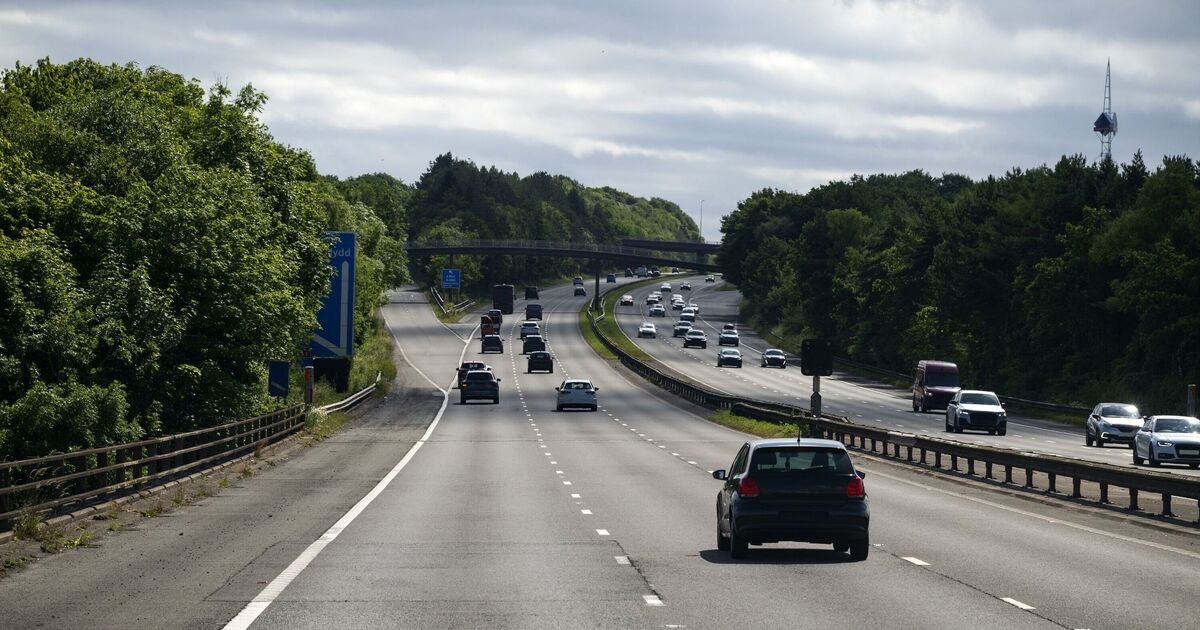 One in three drivers commit habit and it could cost them £100 fine