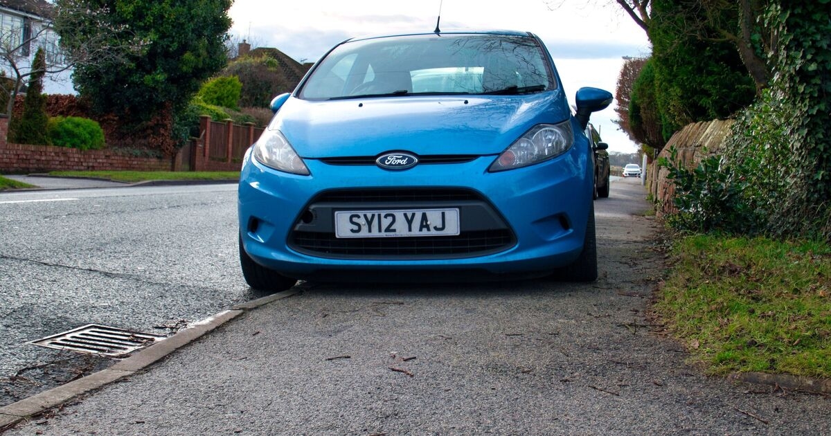 Hundreds of motorists back tougher rules on 'incredibly dangerous' parking