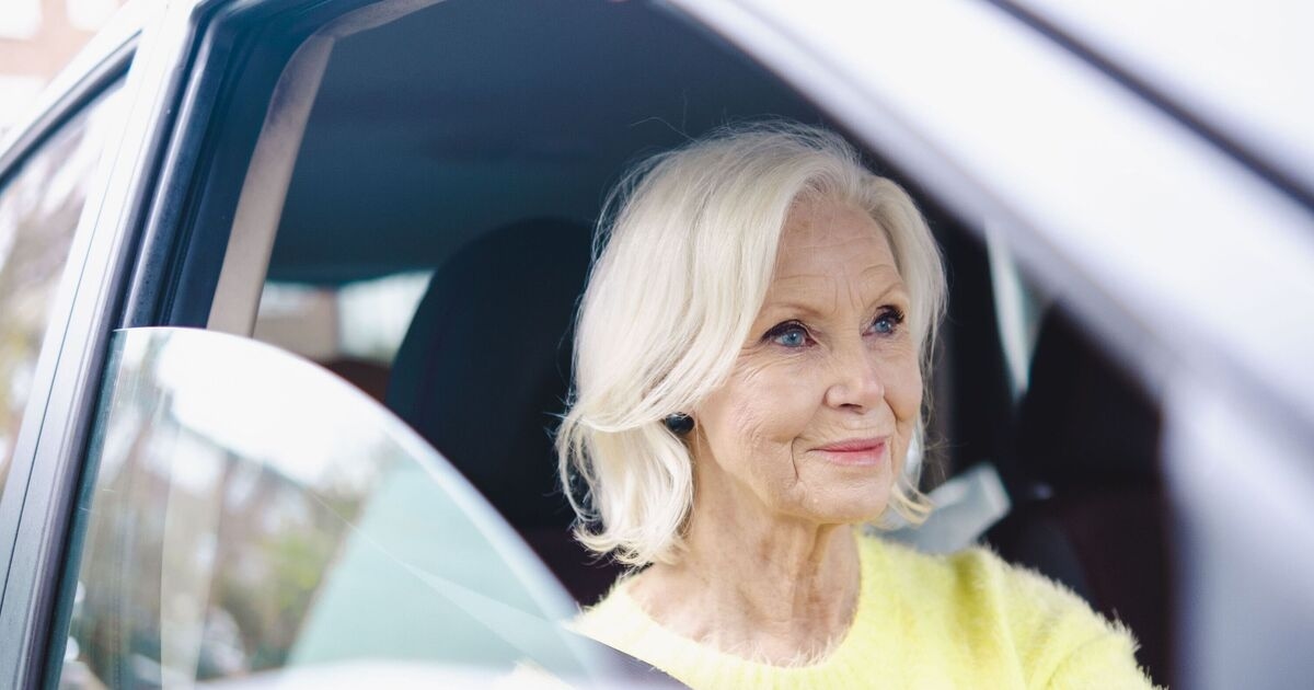 Motoristas mais velhos estão entre os afetados pelas novas regras de imposto sobre automóveis de 2025