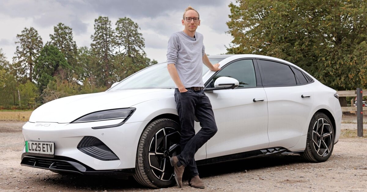 Ich fuhr das chinesische Elektroauto, das genau wie ein Porsche Taycan aussieht, aber 43.000 £ weniger kostet