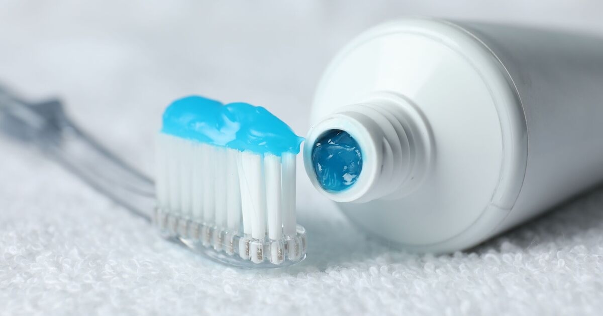 Drivers urged to rub toothpaste on cars in October
