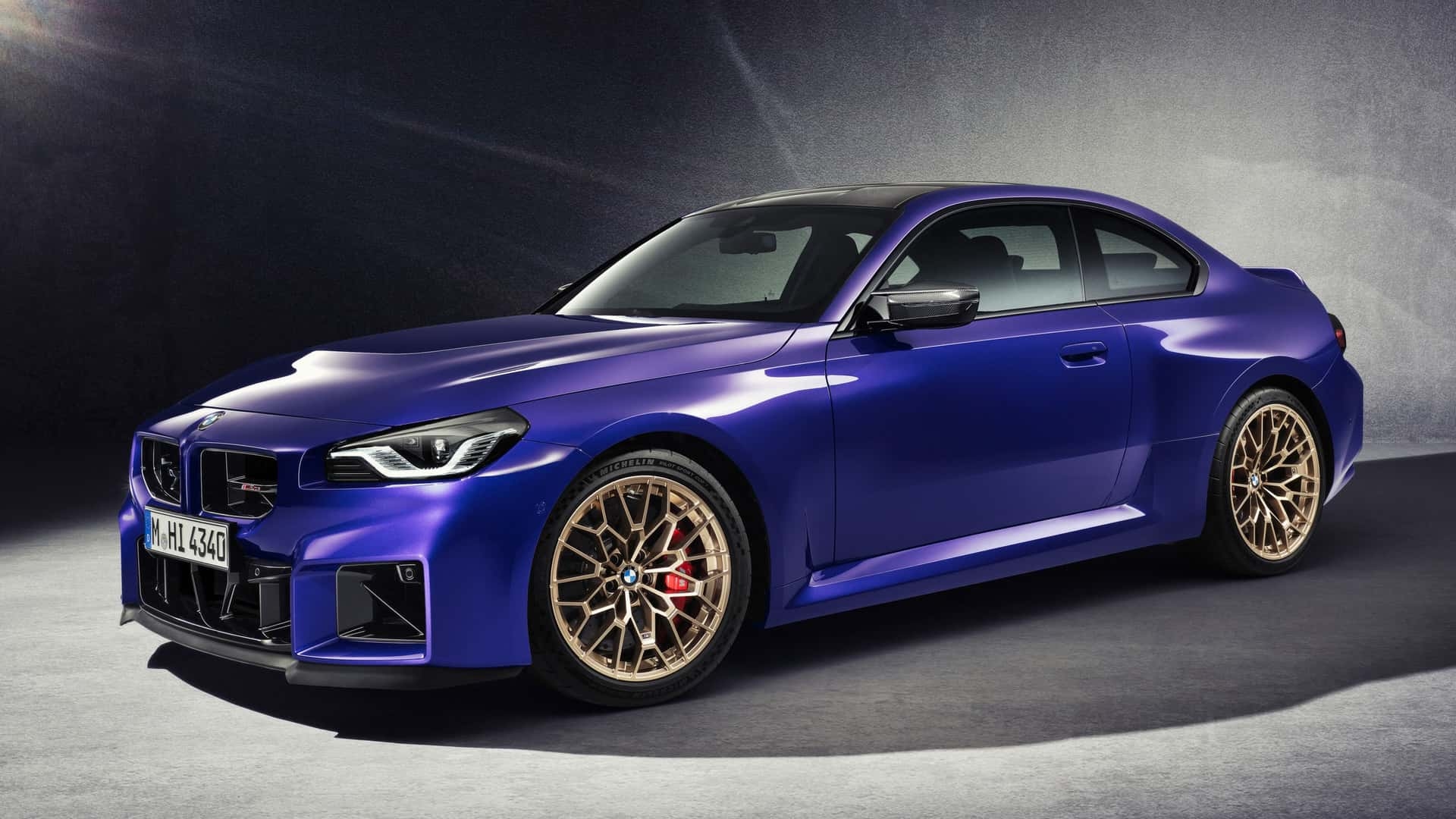 BMW M2 CS (2025) debuts with 530 hp, but without manual transmission