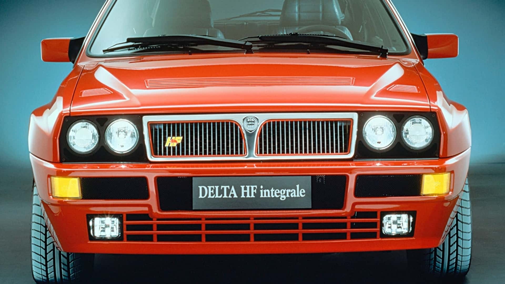 Lancia ripropone la Delta HF Integrale