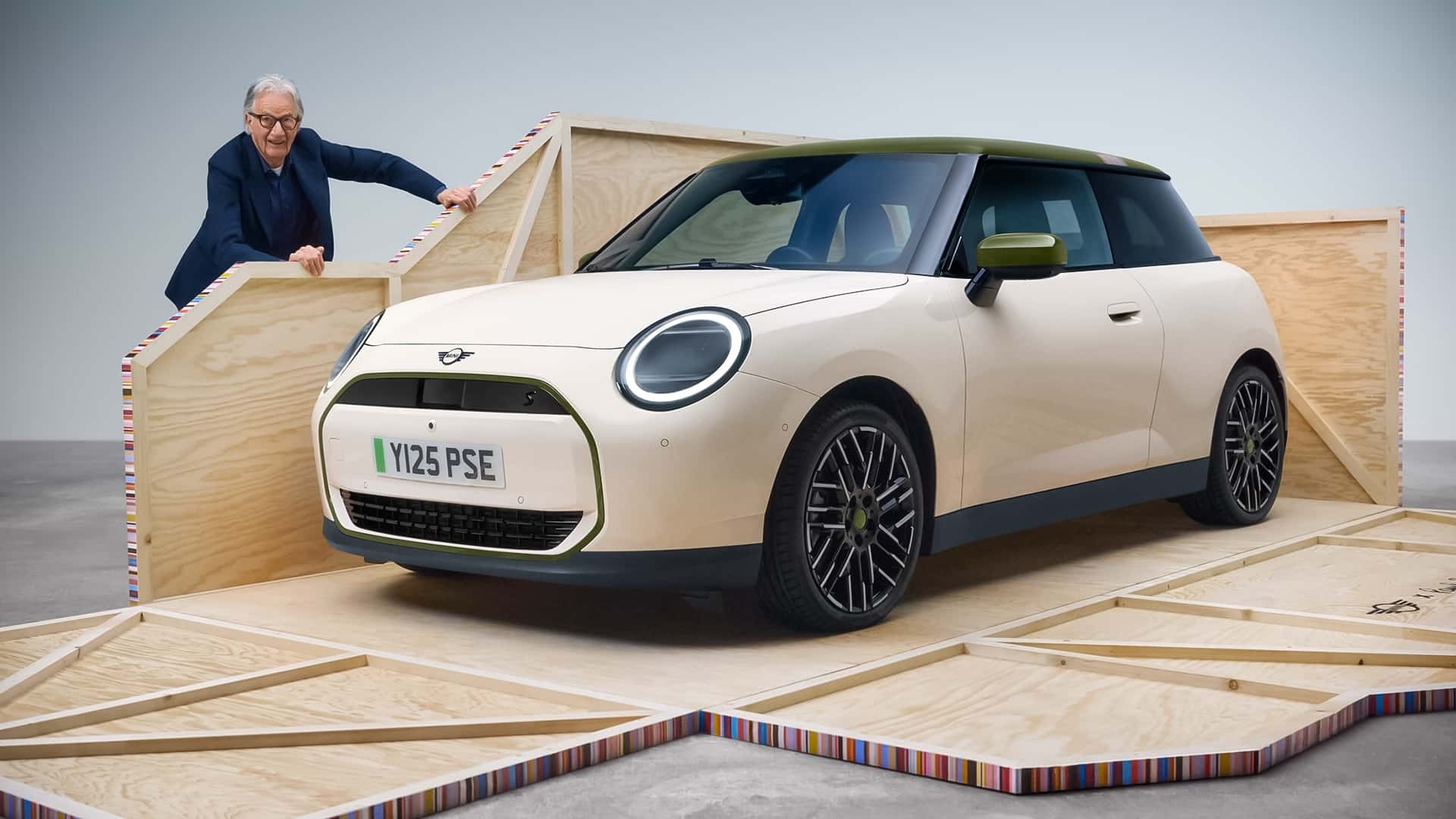 Mini Paul Smith Edition (2025): Special model with knitwear