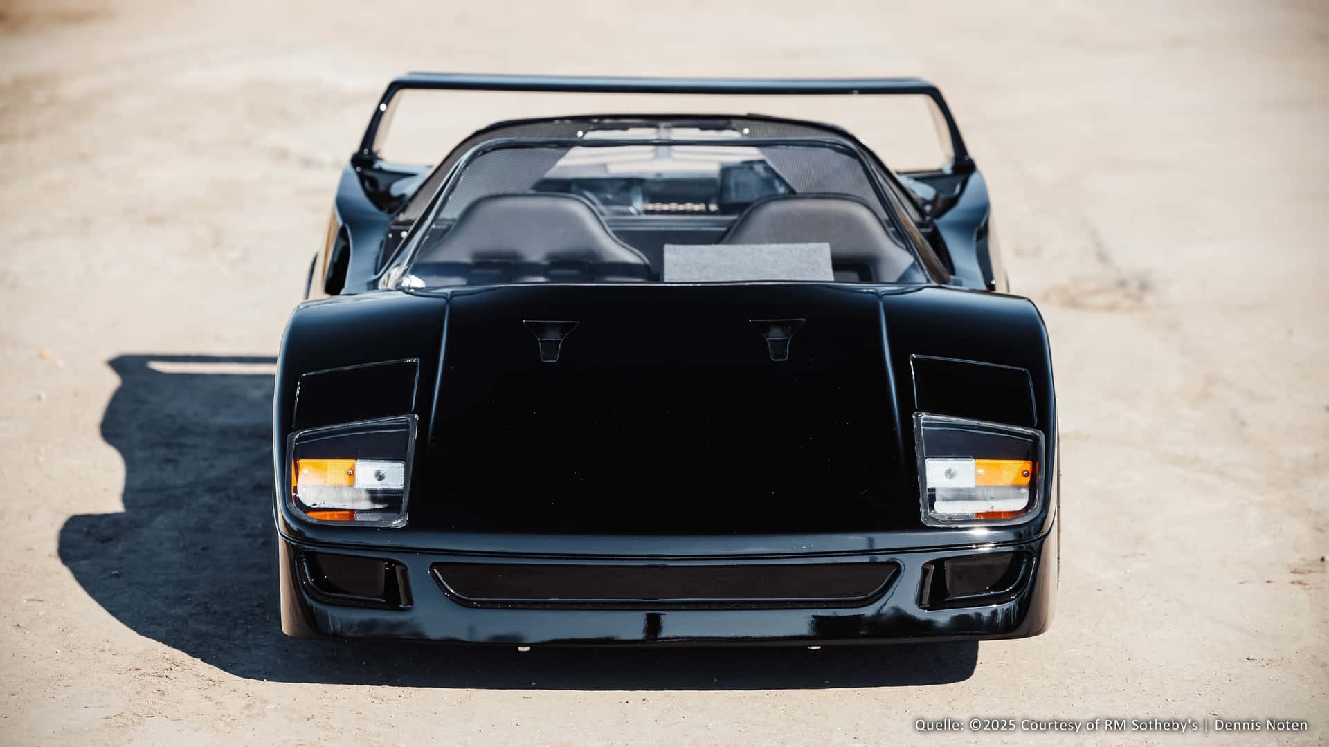This mini Ferrari F40 goes over 55 km/h and you can buy it