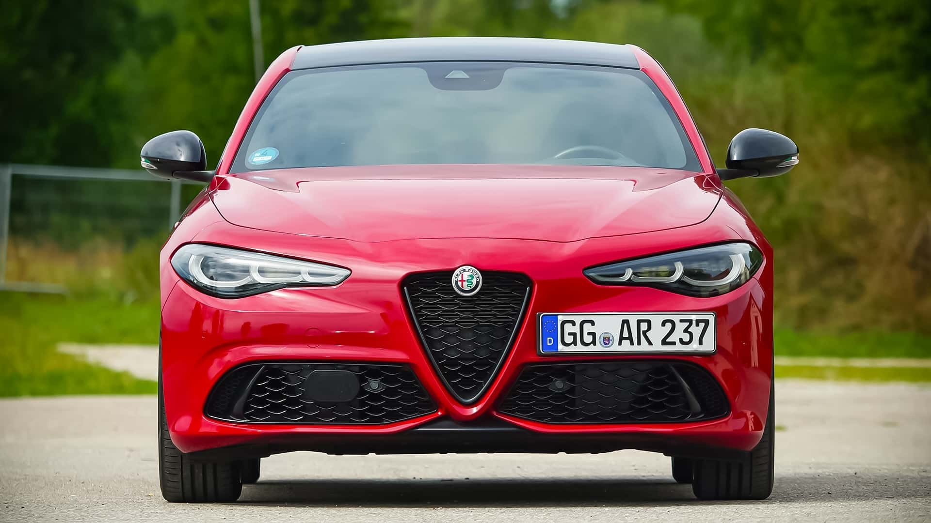 Alfa Romeo Giulia and Stelvio: Bye petrol, diesel lives on