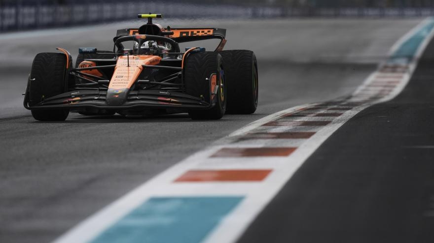McLaren Doppelsieg, Hamilton auf dem Podium: Highlights des Sprintrennens