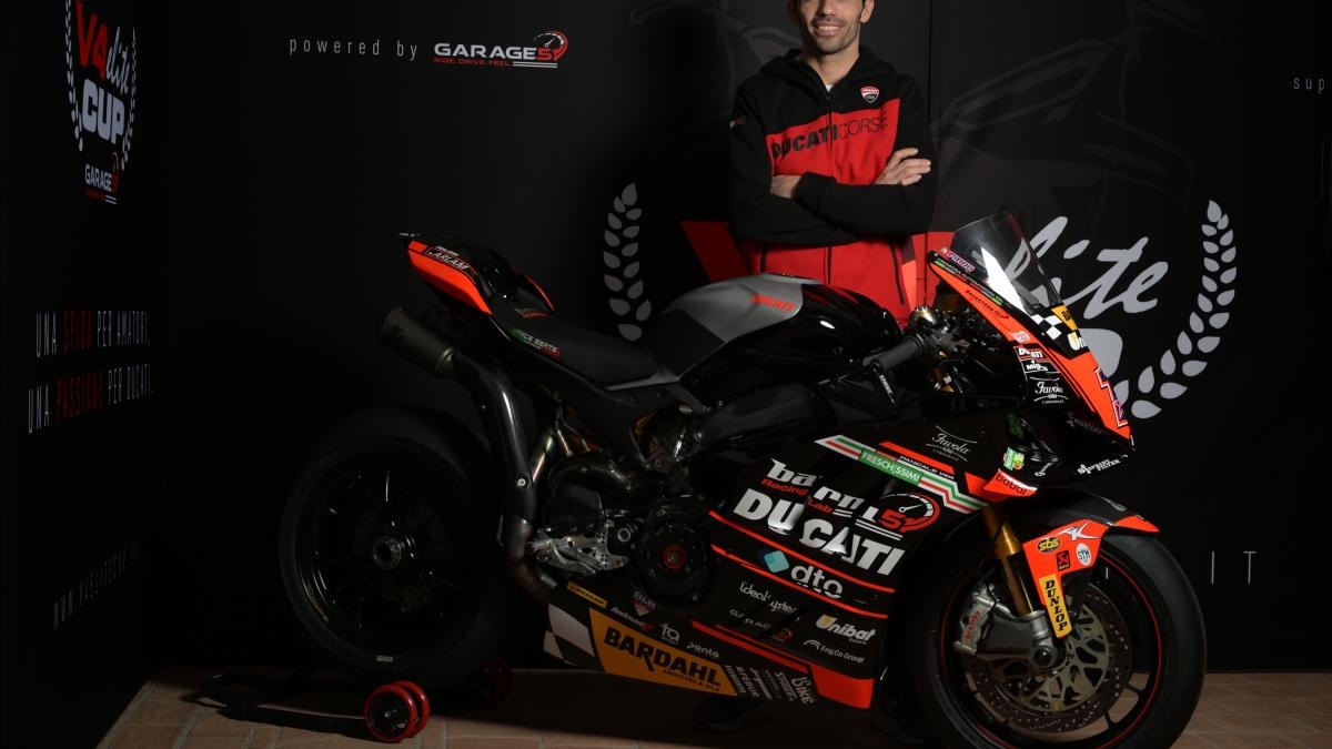 Michele Pirro : école pour jeunes mécaniciens et Ducati monomarque V4 et V2