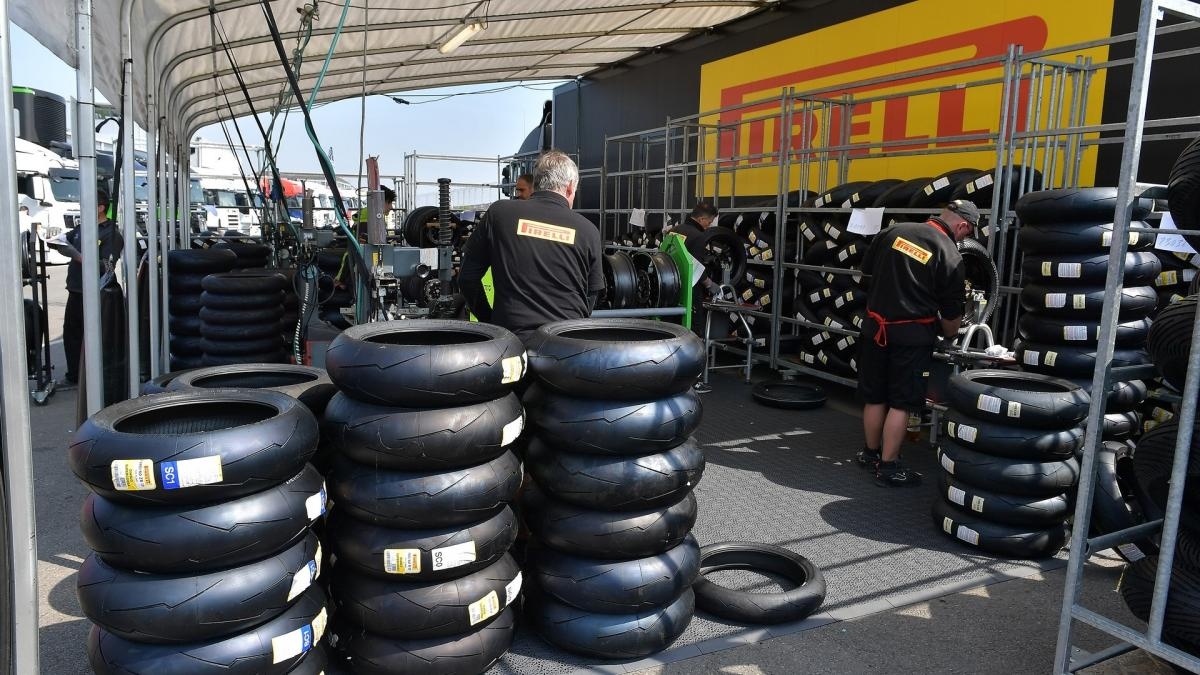 Pirelli выходит на сцену MotoGP: первые тесты в Мизано в сентябре