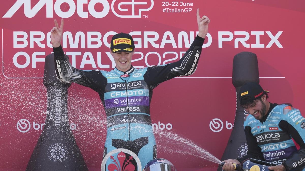 El sueño de Quiles en Mugello: Carpe se inclina y celebra con Márquez. Foggia sube al podio después de 3 años.