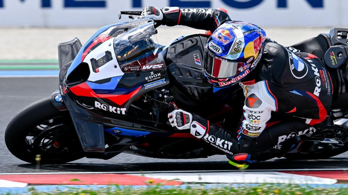 Razgatlioglu dominates the SBK in Hungary: Bulega loses the World Championship