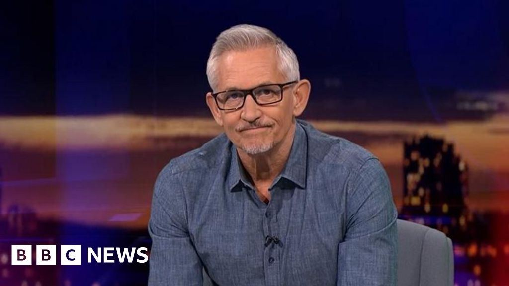 Lineker se despide con emoción en el último partido del día