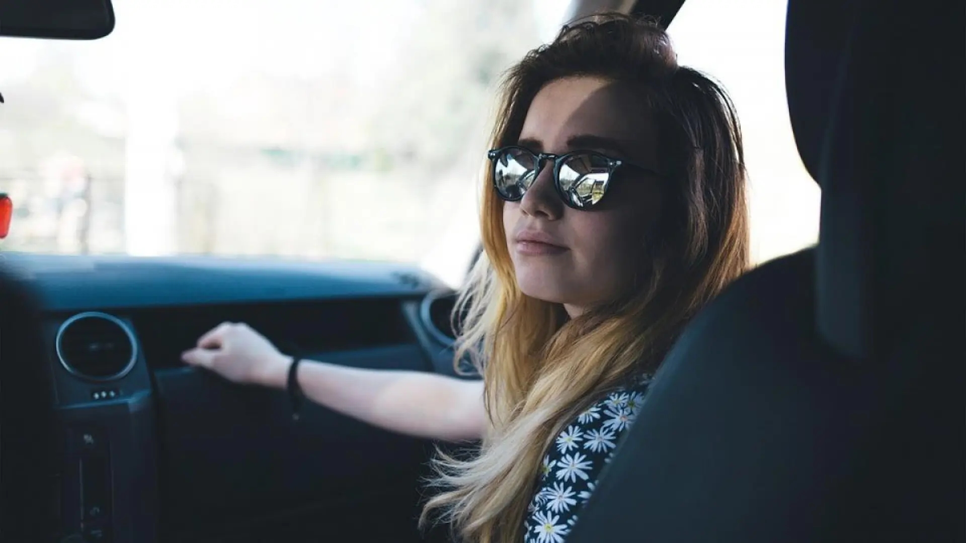 José Luis Ballvé, doctor: "To avoid getting car sick, this is the best position to maintain rather than sitting."