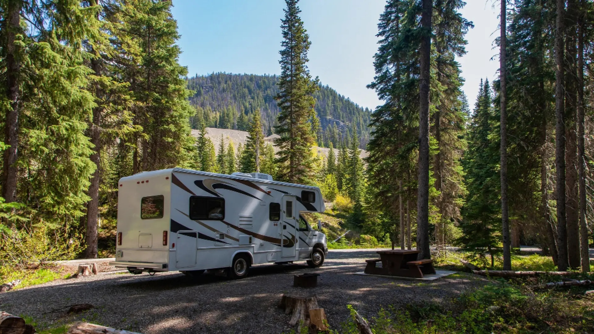 Be careful if you drive a motorhome this summer: the DGT will fine you if you don't have the proper permit.
