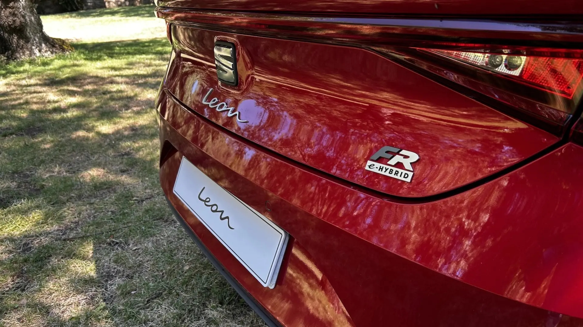 De Seat FR is nu nog populairder met de speciale 75th Anniversary-serie.