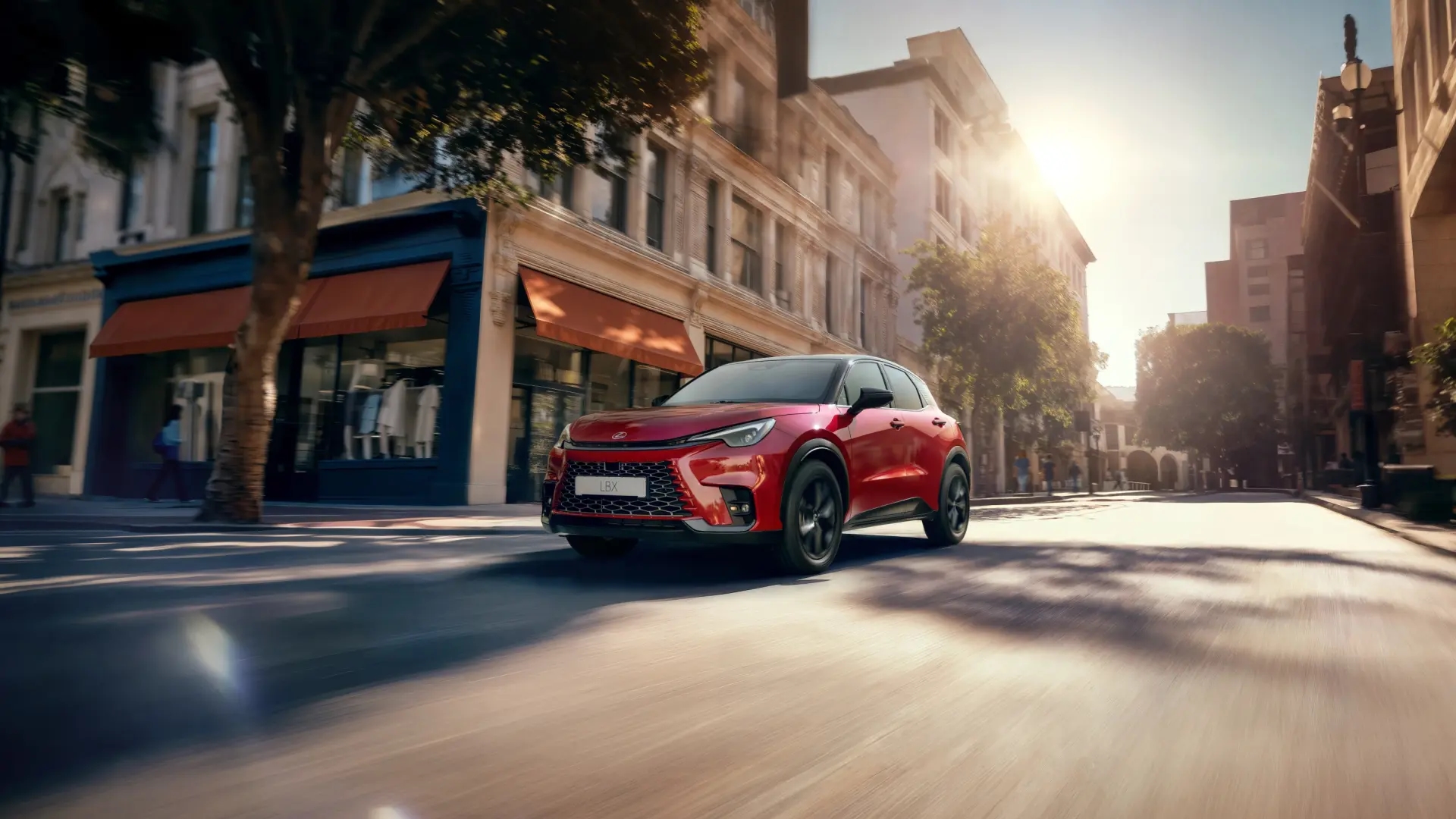 Lexus расширяет линейку LBX эксклюзивной версией Vibrant Edition, которая будет доступна только до 2026 года.