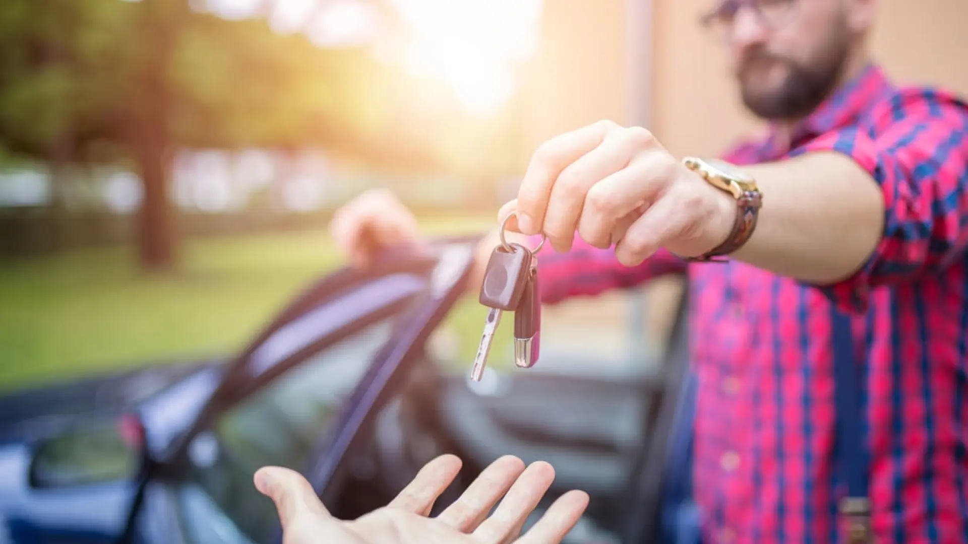 È legale guidare l'auto di qualcun altro senza assicurazione?