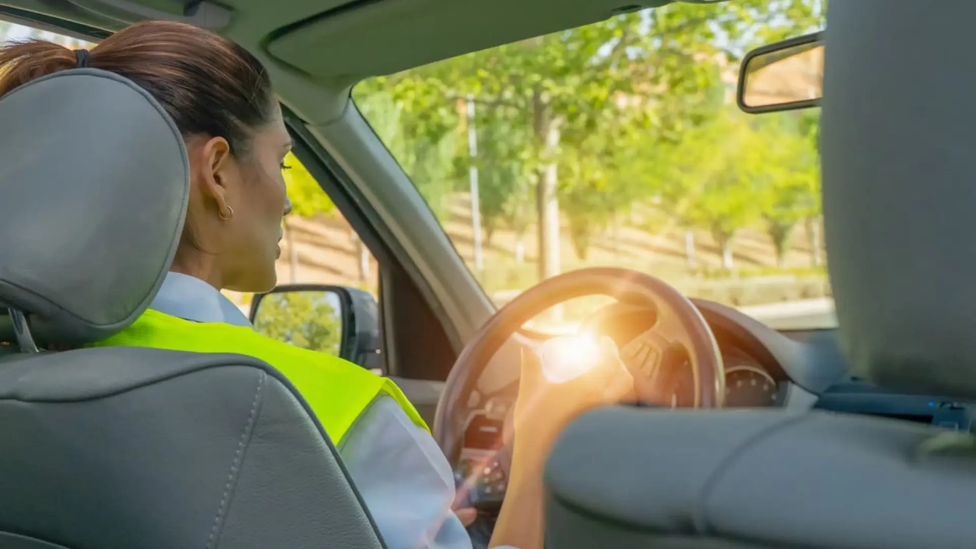 Le luci V16 possono esplodere all'interno dell'auto?