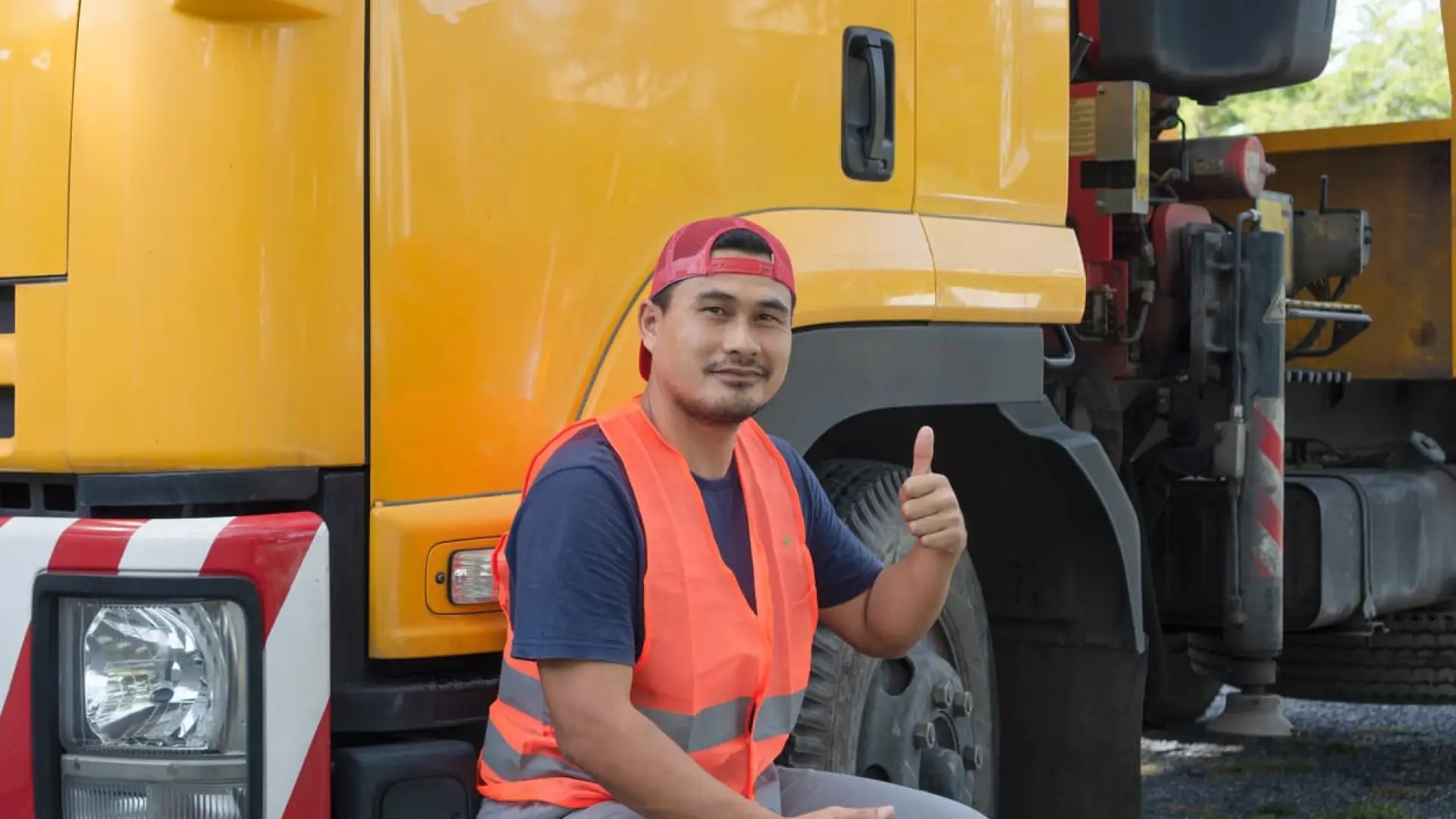 The case of a town in Lleida with fewer than 1,000 inhabitants where hundreds of foreigners come to become truck drivers.