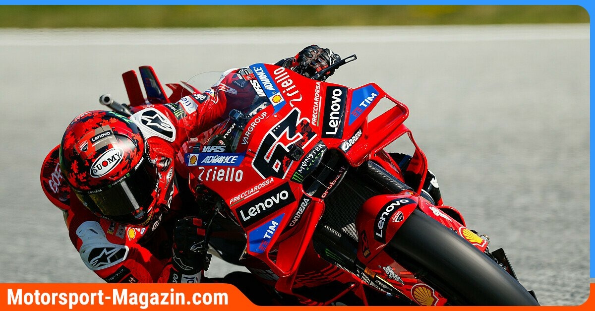 MotoGP - Dá para acelerar! Francesco Bagnaia comemora após treino de MotoGP, mas não sabe o porquê