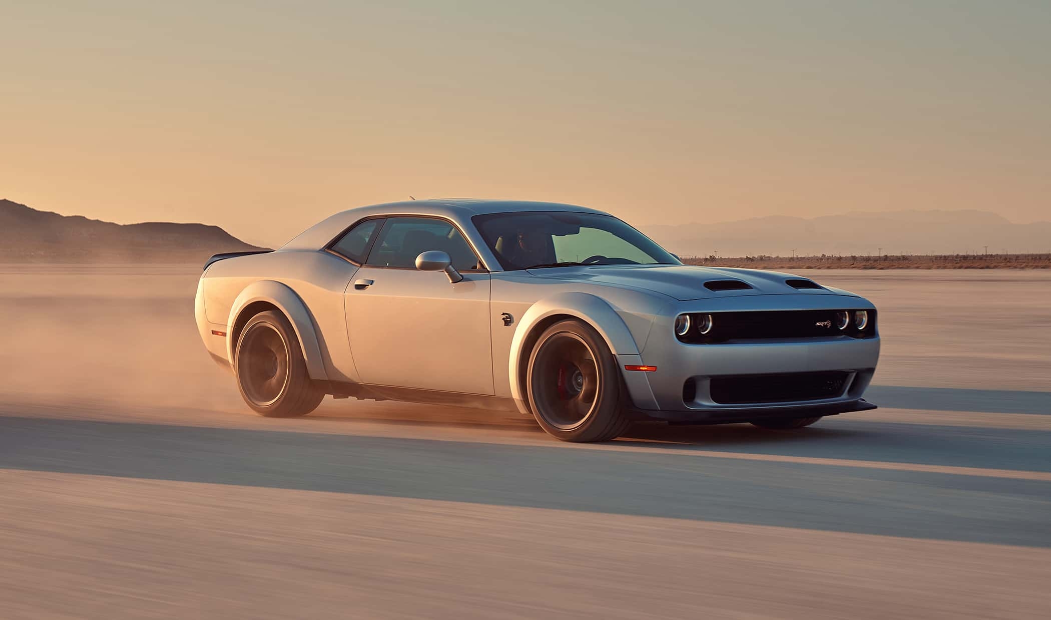 Il marchio automobilistico statunitense SRT festeggia il suo ritorno: l'anima automobilistica americana non è ancora perduta