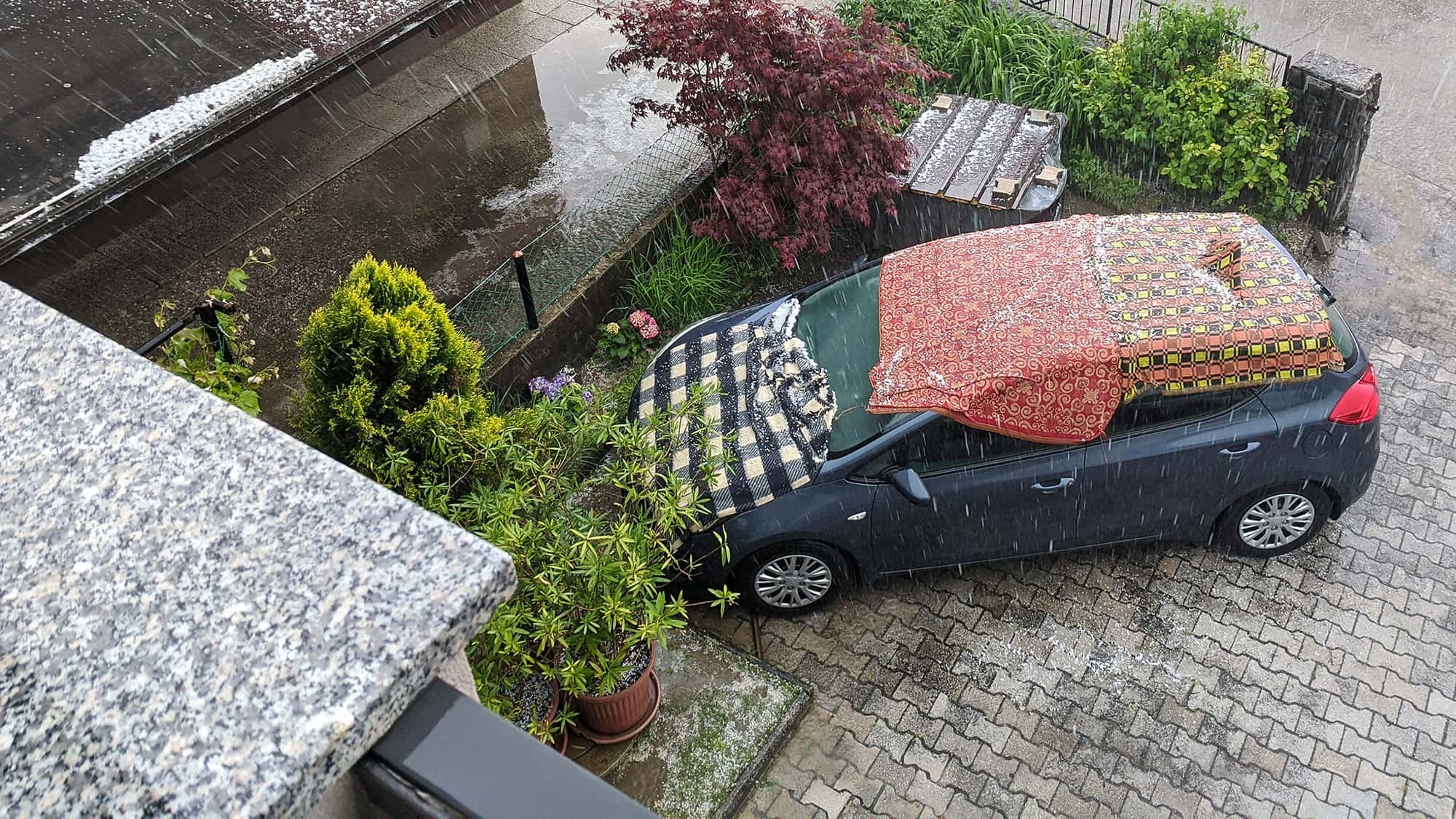 ¿Cómo protejo mi coche del granizo?: Las 7 medidas de protección más importantes