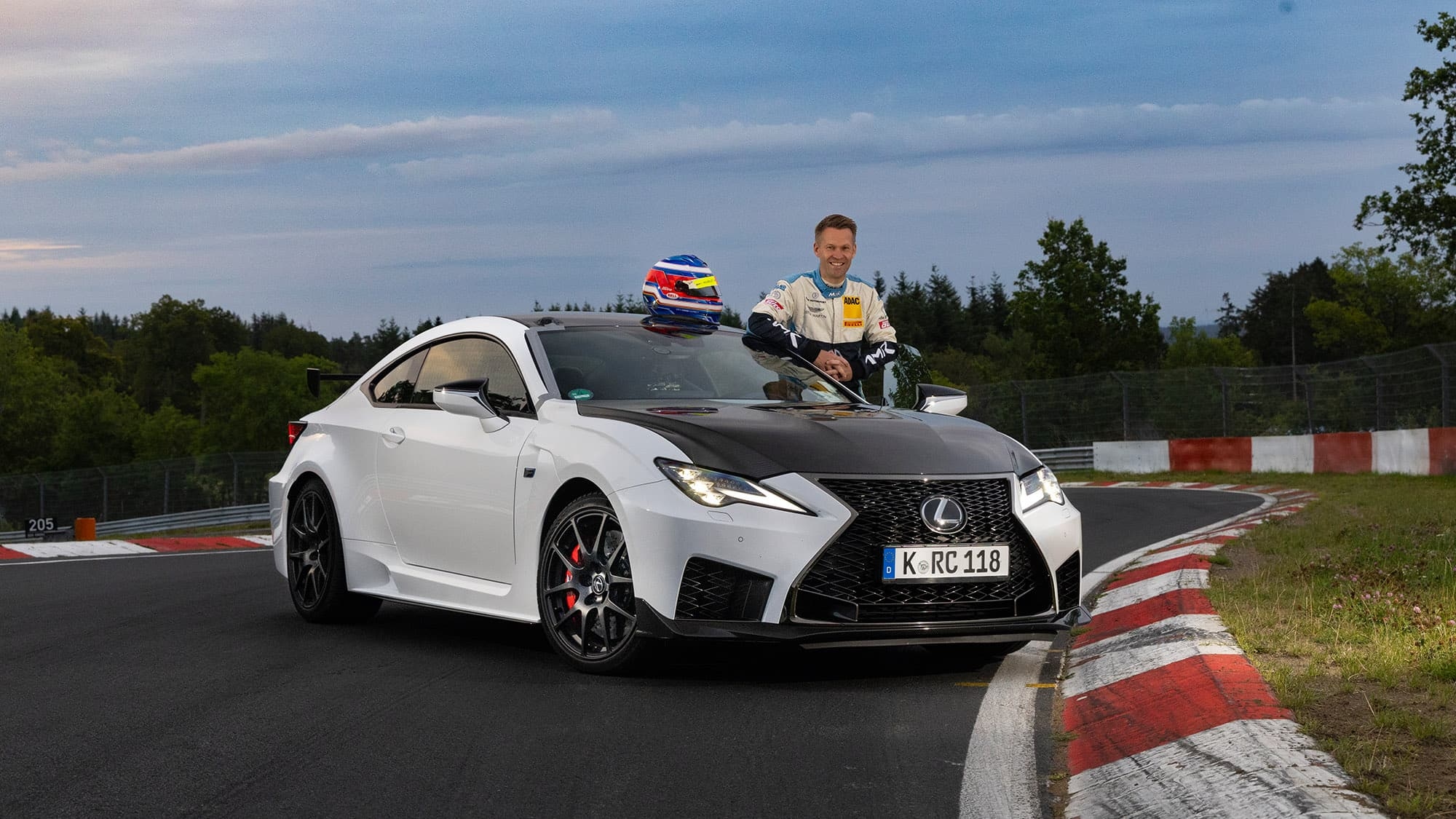 Lexus RC F Track Edition in the super test: What can the naturally aspirated V8 do on the racetrack?