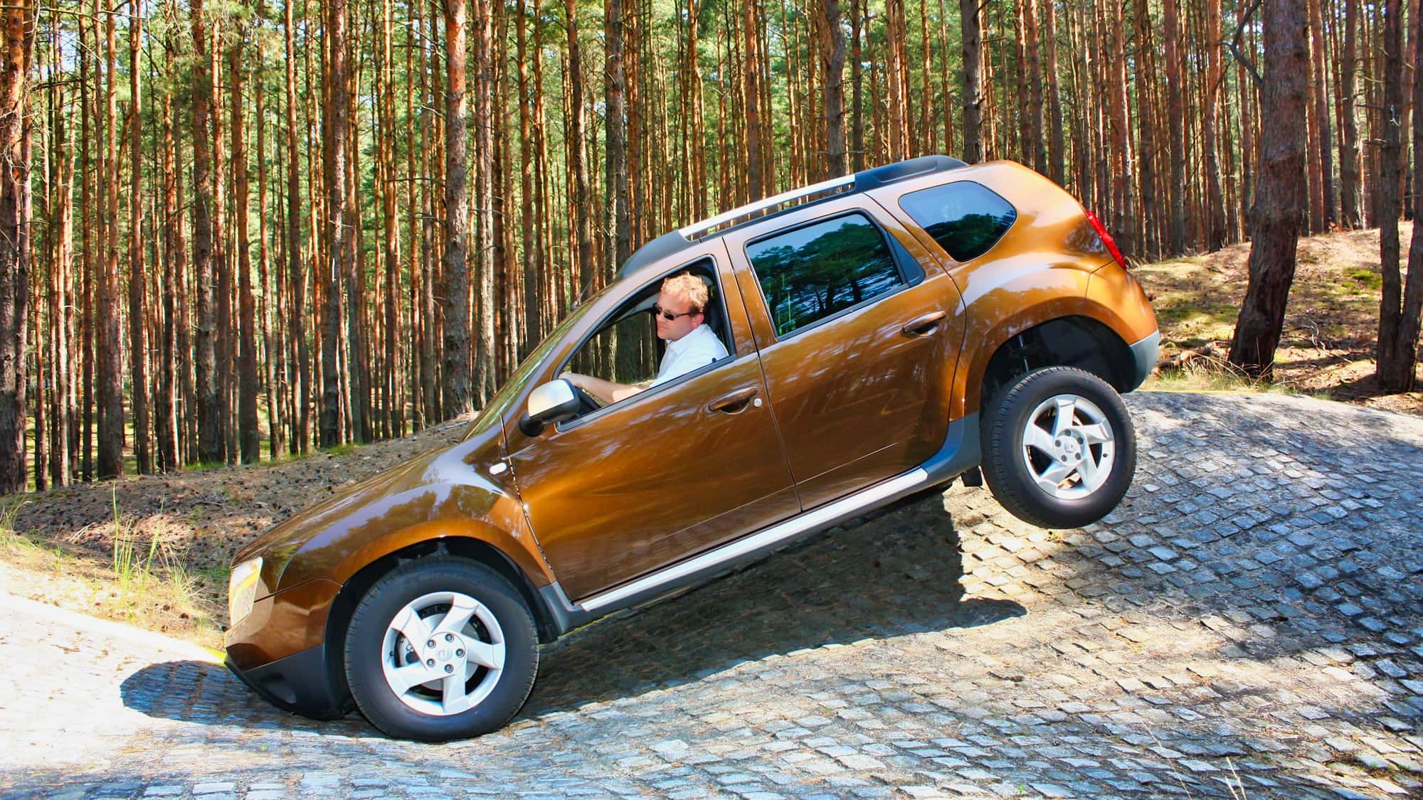 15 anni di Dacia Duster: come il SUV dai prezzi stracciati ha conquistato il mondo