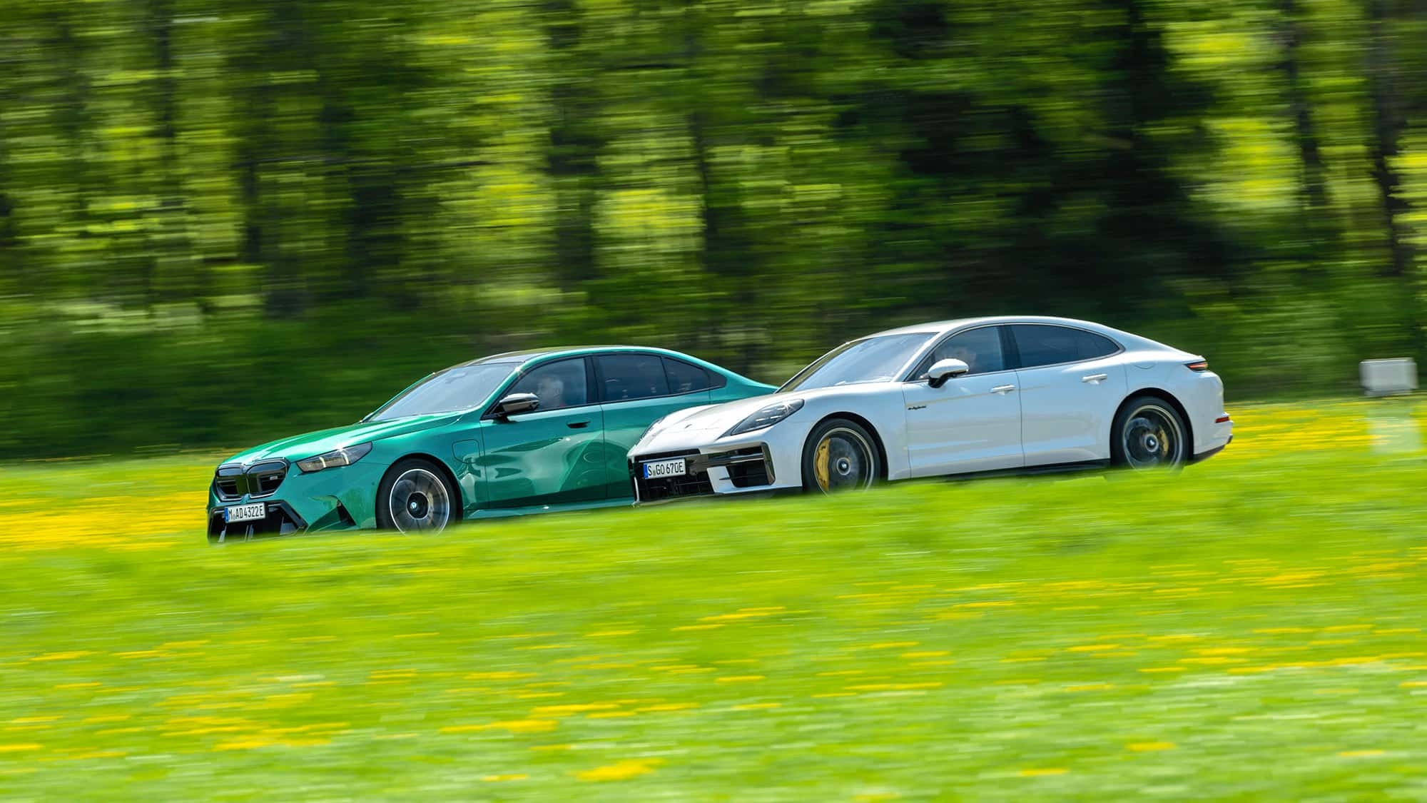 Porsche Panamera Turbo S and BMW M5 in the test: One is a sports car, the other an all-rounder