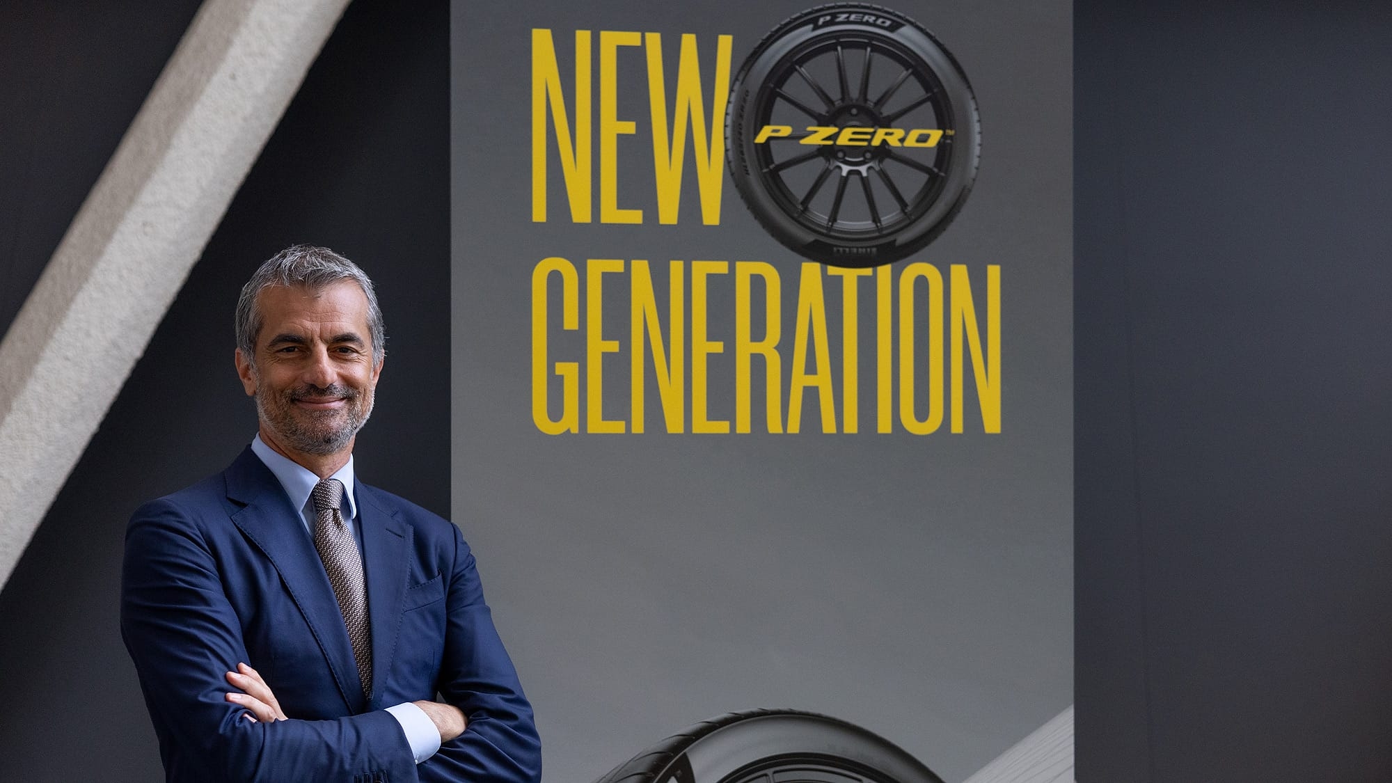 Interview met Pirelli CEO Andrea Casaluci: Waarom roet blijft hangen – en hoe Pirelli ondanks de roetuitstoot duurzamer wordt